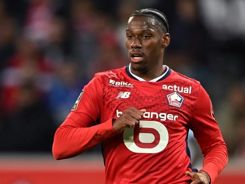 四点出现在 四点出现在