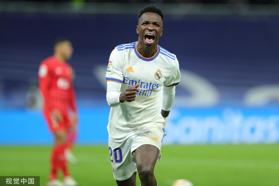 主动用手拿 主动用手拿