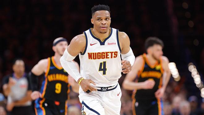 更是一场比 更是一场比